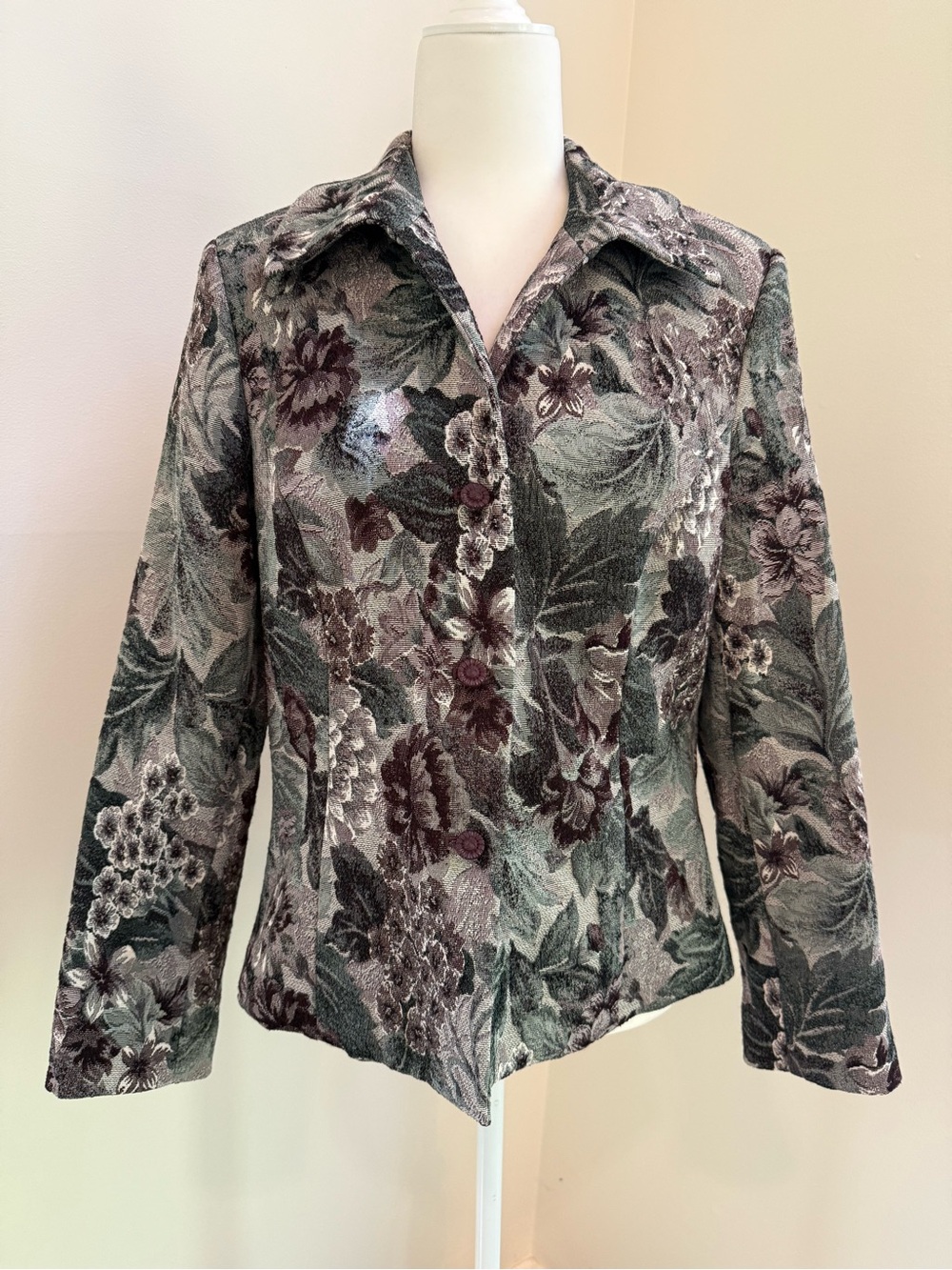 Sag Harbor Floral Jacquard Blazer in Gray and Plum